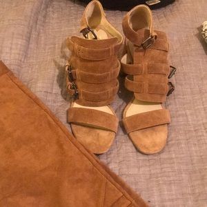 Via Spiga Camel suede sandals